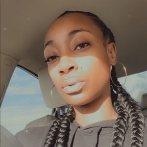 Meet your Posher, Kimberly